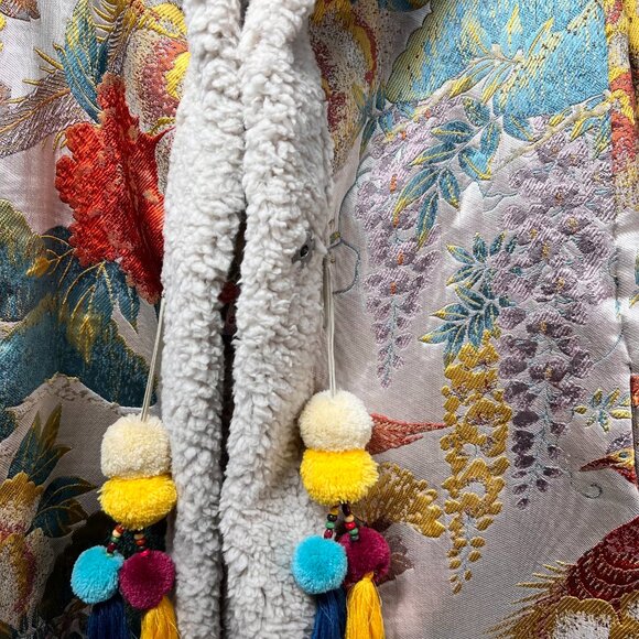 NWT JOHNNY WAS Peony Jacquard Coat with Sherpa Trim and Pomp-pomp Tassels M - Picture 4 of 9